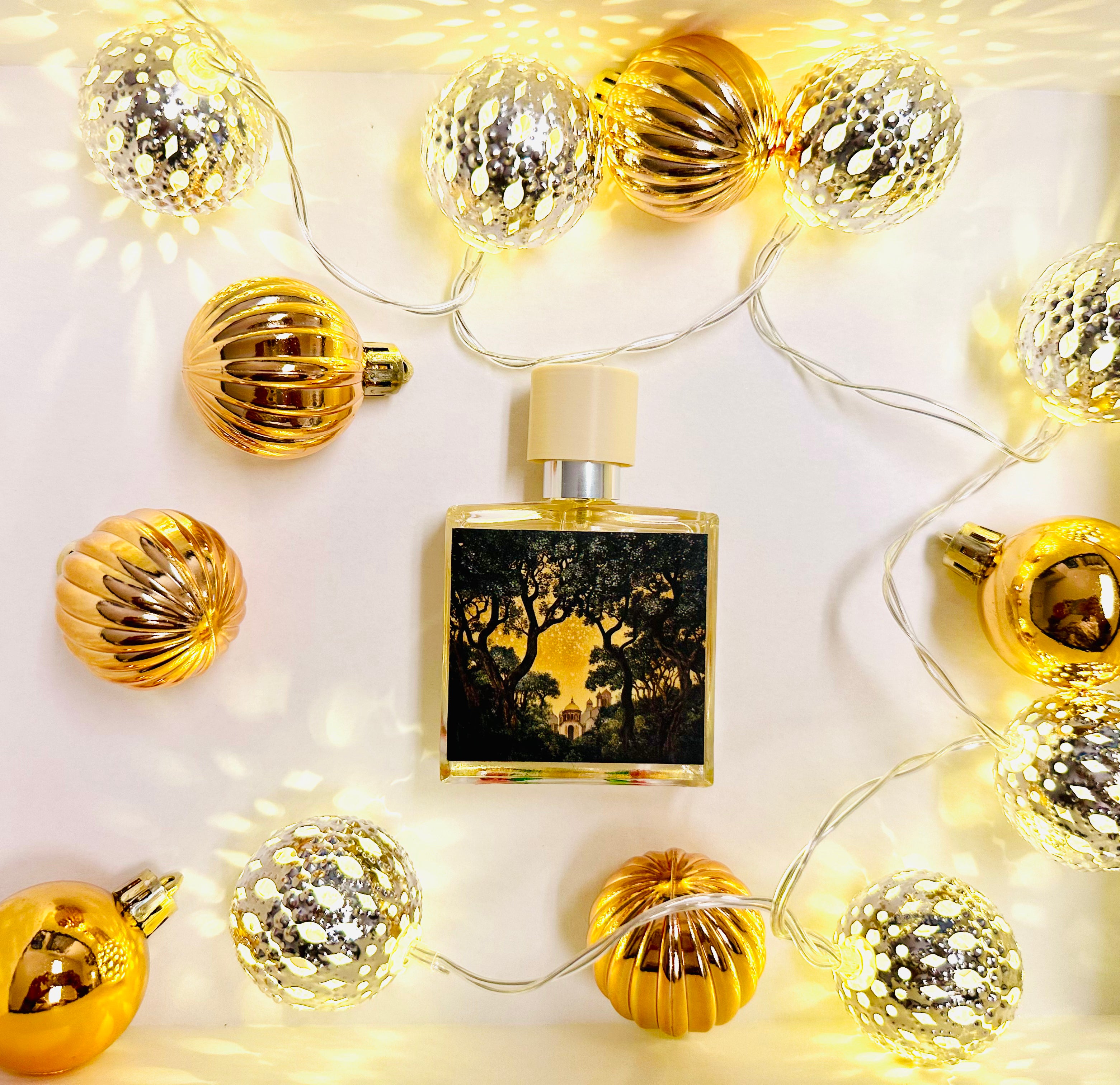 M'OUD Perfume – Bold Oud-Based Luxury Fragrance