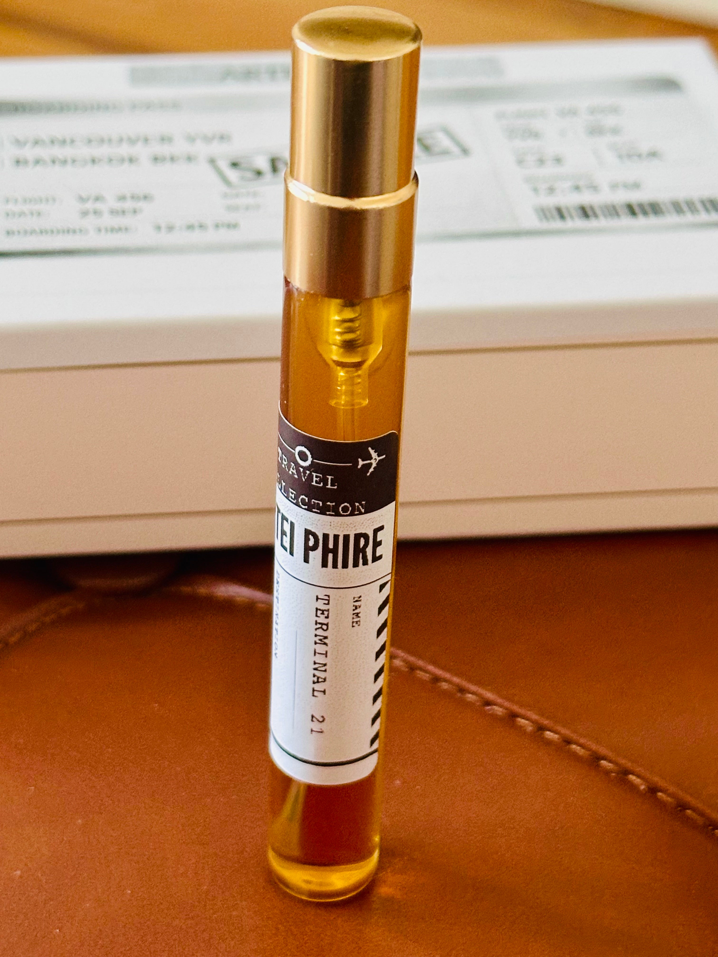 Terminal 21 Bangkok - Natural Perfume - RockRose and Almond scent