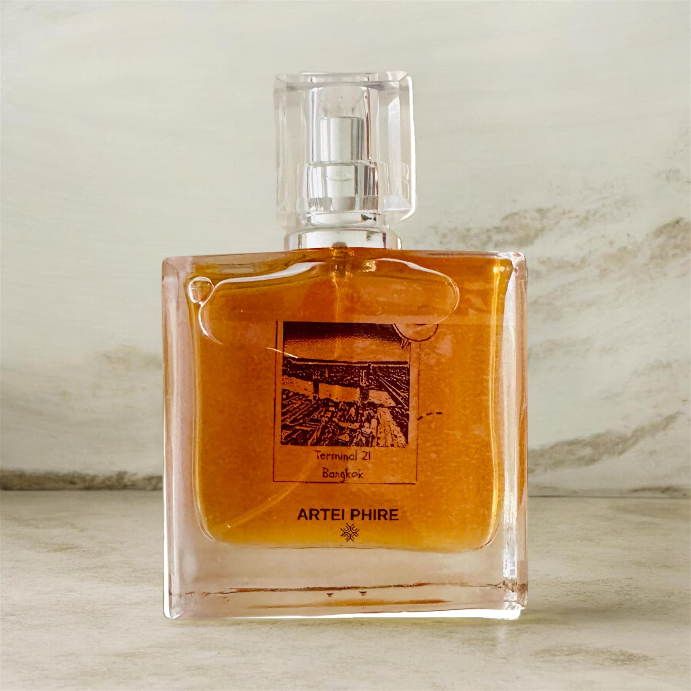 Terminal 21 Bangkok - Hypnotic niche scent -Almond & rockrose